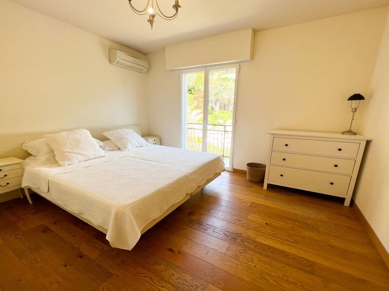 Villa for Sale in Villefranche Sur Mer, Villefranche, Cap Ferrat Area 7