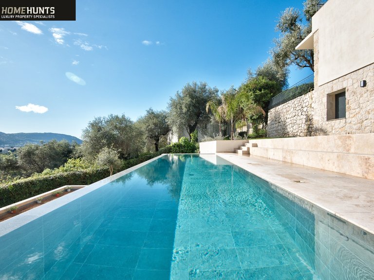 Villa for Sale in Nice, Nice Area 1