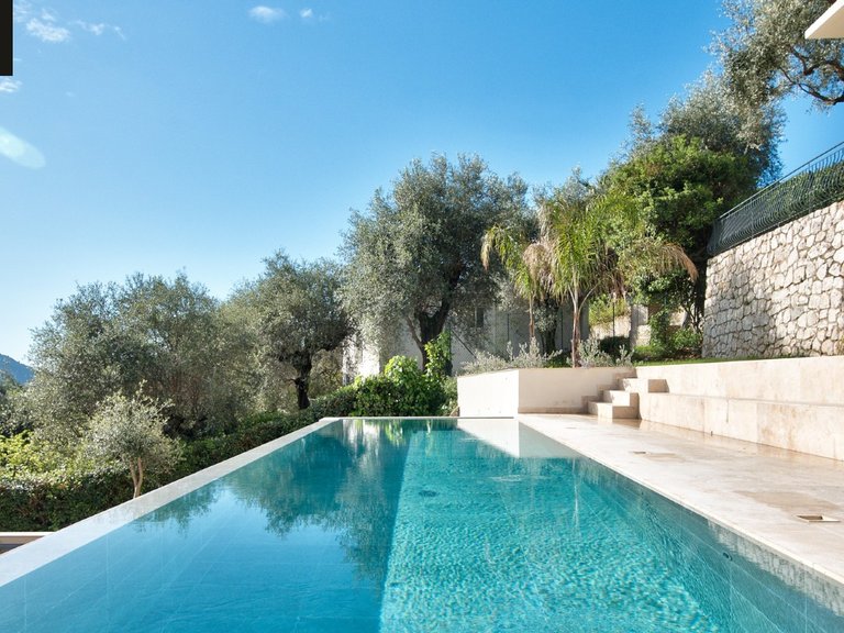 Villa for Sale in Nice, Nice Area 9