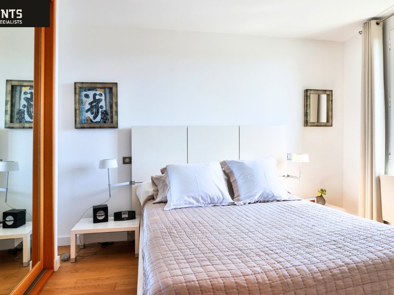 Villa for Sale in Nice, Nice Area 13