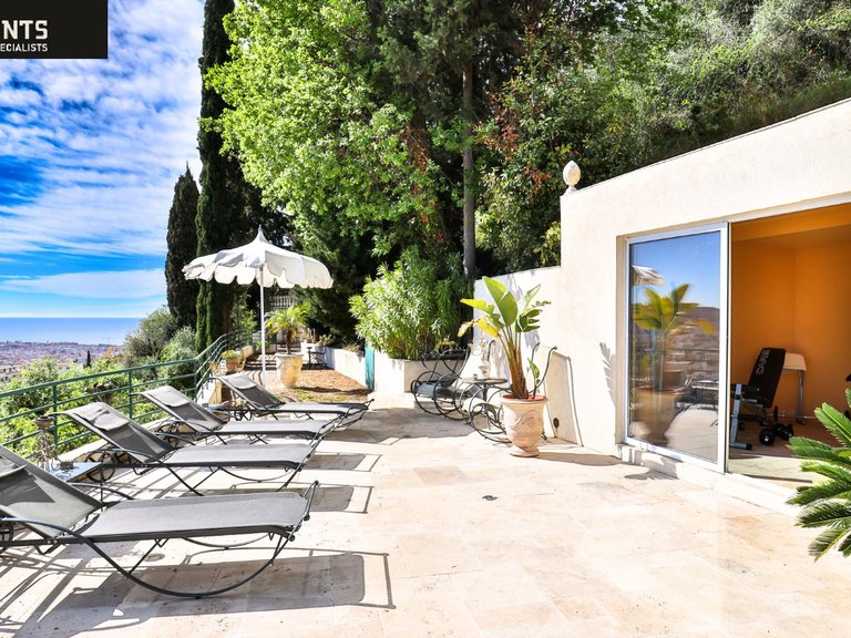 Villa for Sale in Nice, Nice Area 20