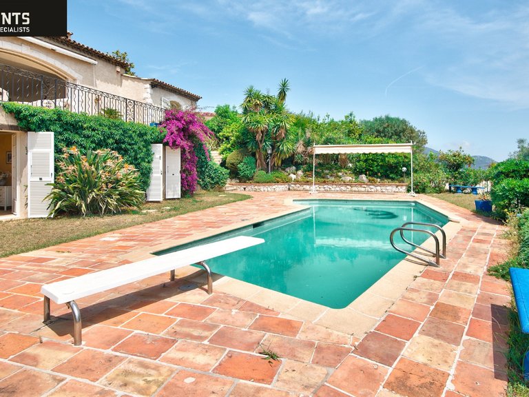 Villa for Sale in Nice, Nice Area 19
