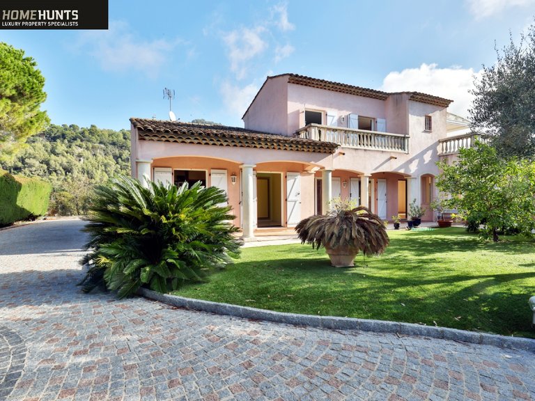 Villa for Sale in Villefranche Sur Mer, Villefranche, Cap Ferrat Area 1