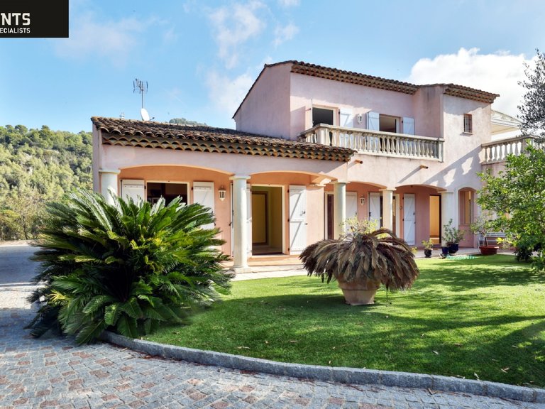 Villa for Sale in Villefranche Sur Mer, Villefranche, Cap Ferrat Area 2