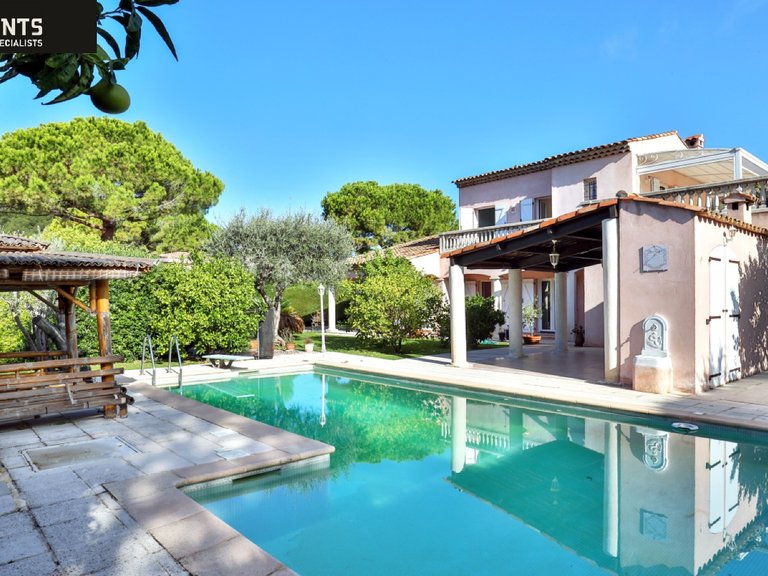 Villa for Sale in Villefranche Sur Mer, Villefranche, Cap Ferrat Area 3