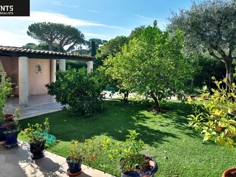 Villa for Sale in Villefranche Sur Mer, Villefranche, Cap Ferrat Area 5