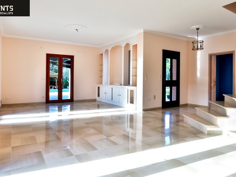 Villa for Sale in Villefranche Sur Mer, Villefranche, Cap Ferrat Area 8