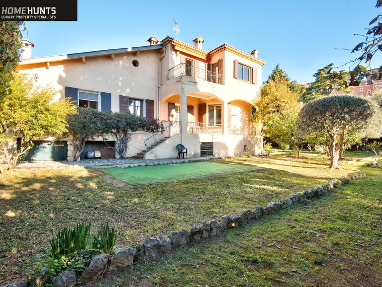 Villa for Sale in Villefranche Sur Mer, Villefranche, Cap Ferrat Area 1