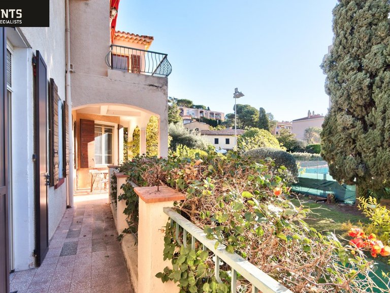Villa for Sale in Villefranche Sur Mer, Villefranche, Cap Ferrat Area 3