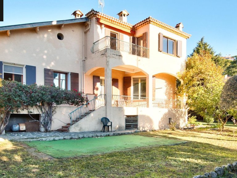 Villa for Sale in Villefranche Sur Mer, Villefranche, Cap Ferrat Area 9