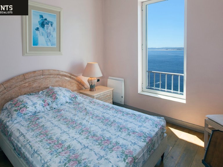 Villa for Sale in Nice - Mont Boron, Nice Area 11