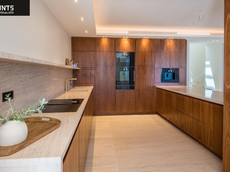 Villa for Sale in Nice - Mont Boron, Nice Area 11