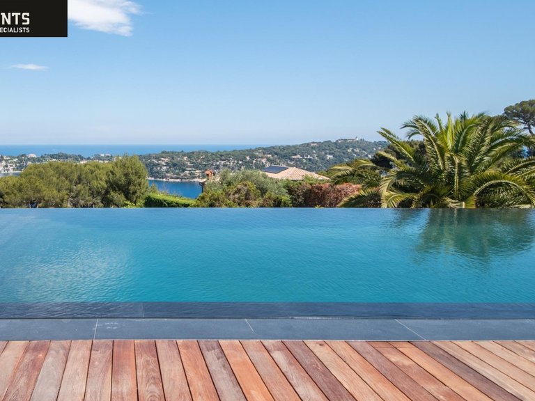 Villa for Sale in Nice - Mont Boron, Nice Area 4