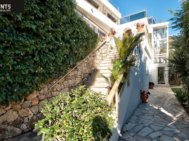 Villa for Sale in Villefranche Sur Mer, Villefranche, Cap Ferrat Area 5
