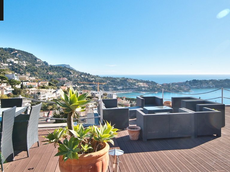 Villa for Sale in Villefranche Sur Mer, Villefranche, Cap Ferrat Area 9