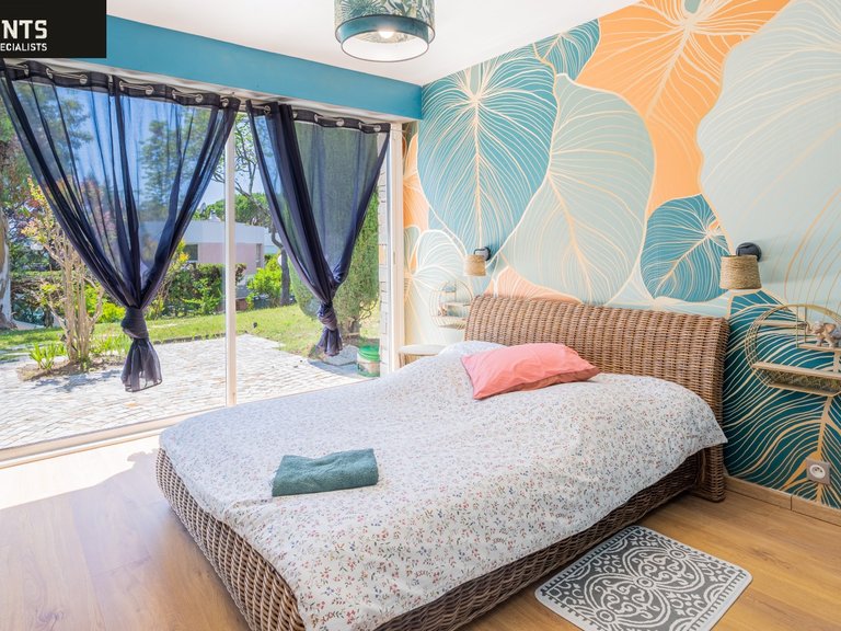Villa for Sale in Villeneuve Loubet, Antibes Area 12