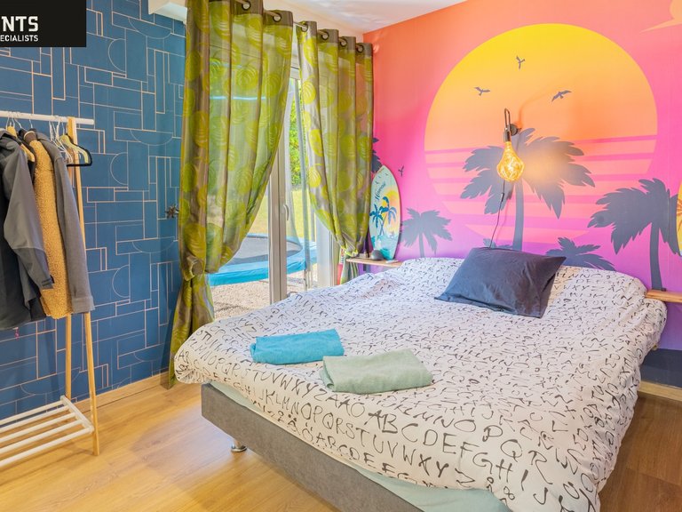 Villa for Sale in Villeneuve Loubet, Antibes Area 13