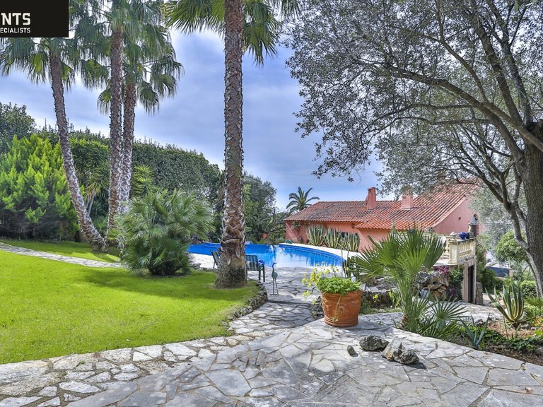 Villa for Sale in Nice - Mont Boron, Nice Area 17