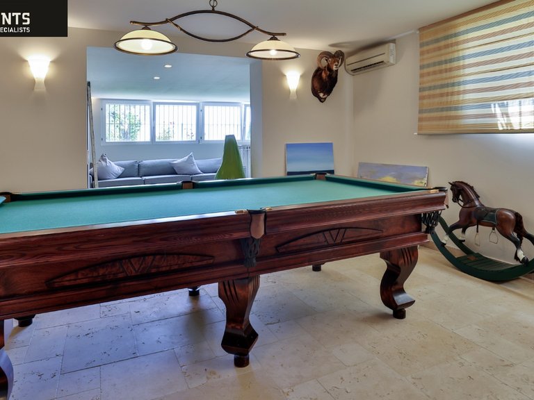 Villa for Sale in Villefranche Sur Mer, Villefranche, Cap Ferrat Area 17