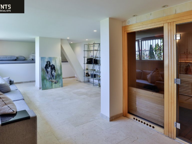 Villa for Sale in Villefranche Sur Mer, Villefranche, Cap Ferrat Area 18