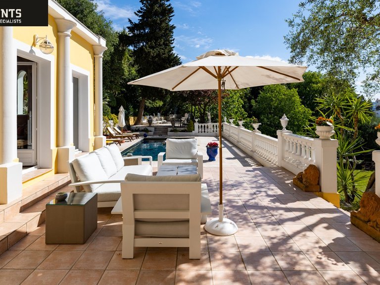 Villa for Sale in Nice, Nice Area 7