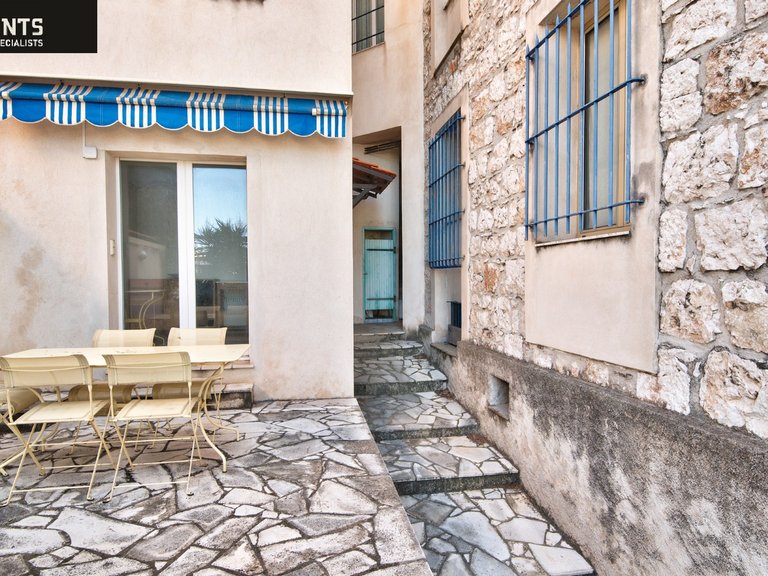 Villa for Sale in Nice - Mont Boron, Nice Area 6