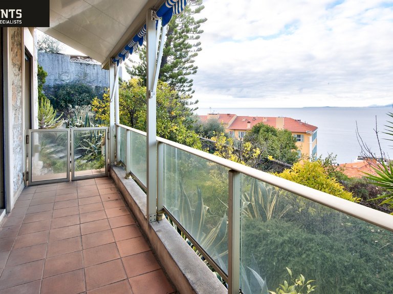 Villa for Sale in Nice - Mont Boron, Nice Area 14