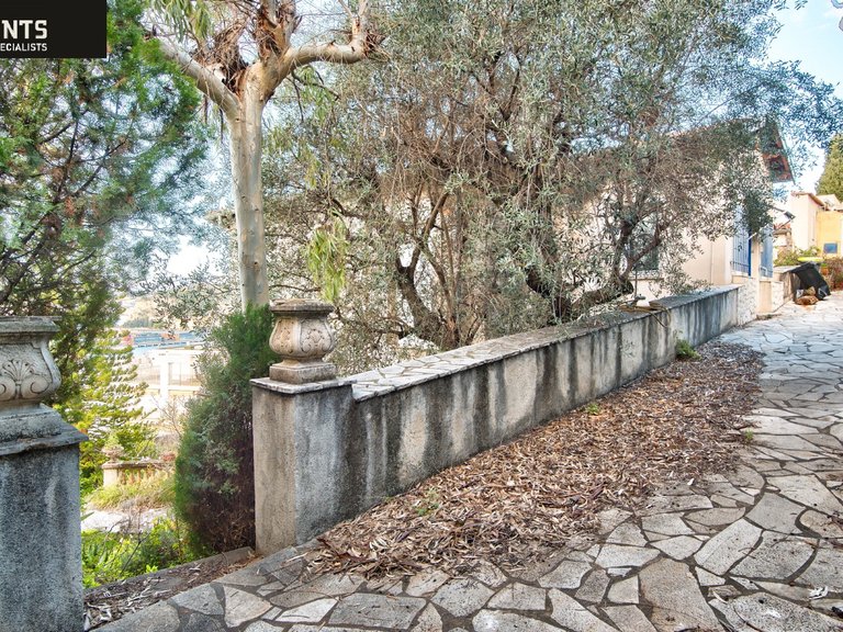 Villa for Sale in Nice - Mont Boron, Nice Area 15