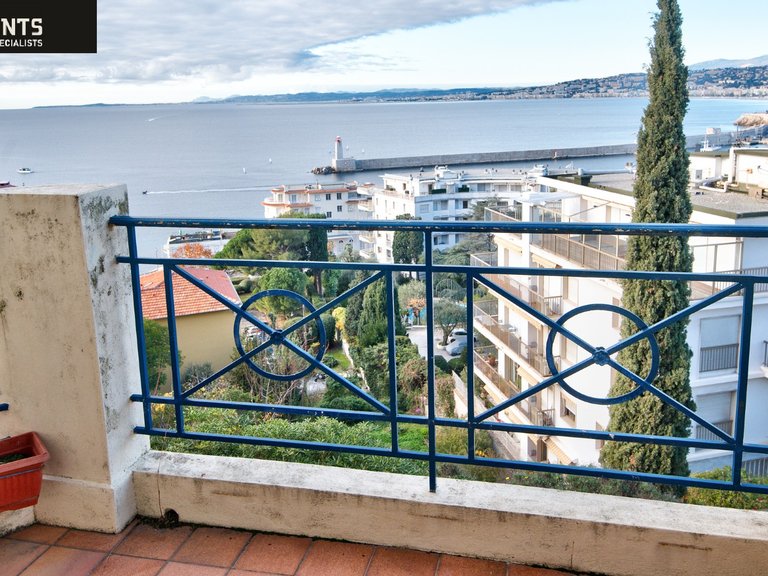 Villa for Sale in Nice - Mont Boron, Nice Area 16