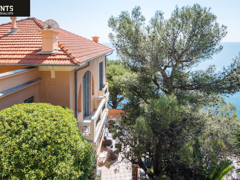 Villa for Sale in Nice - Mont Boron, Nice Area 4