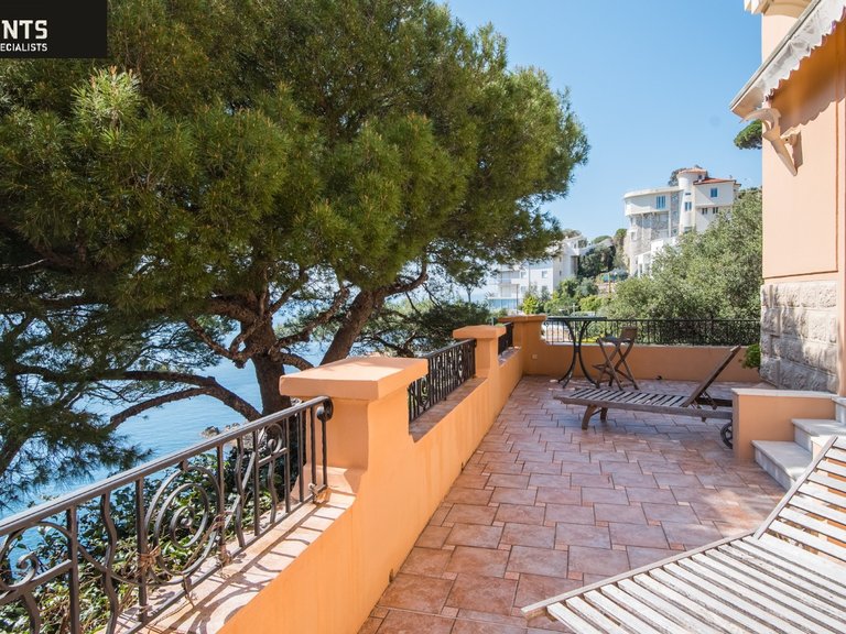 Villa for Sale in Nice - Mont Boron, Nice Area 8