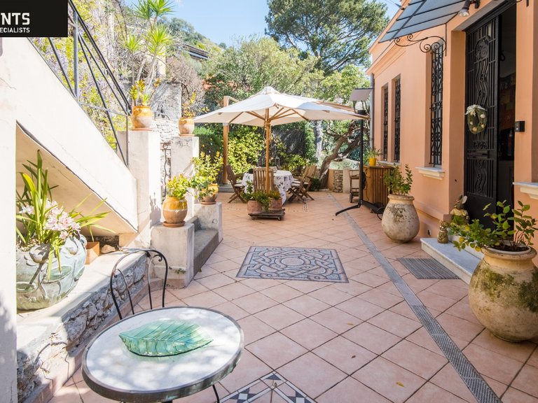Villa for Sale in Nice - Mont Boron, Nice Area 12