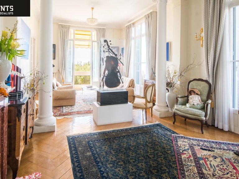 Villa for Sale in Nice - Mont Boron, Nice Area 13