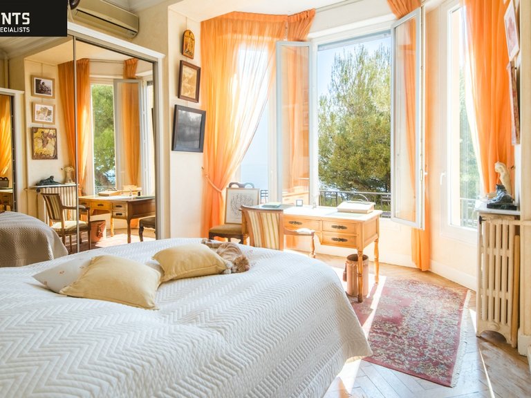 Villa for Sale in Nice - Mont Boron, Nice Area 18