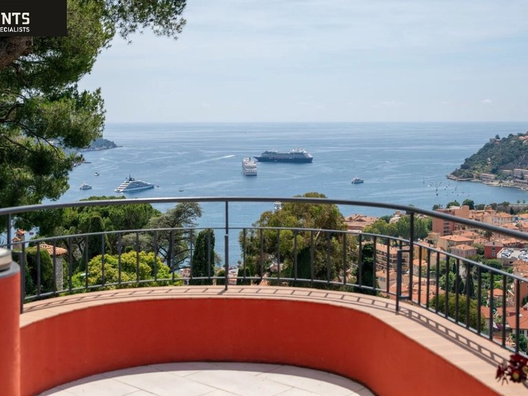 Villa for Sale in Villefranche Sur Mer, Villefranche, Cap Ferrat Area 4