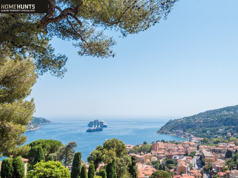 Villa for Sale in Villefranche Sur Mer, Villefranche, Cap Ferrat Area 1