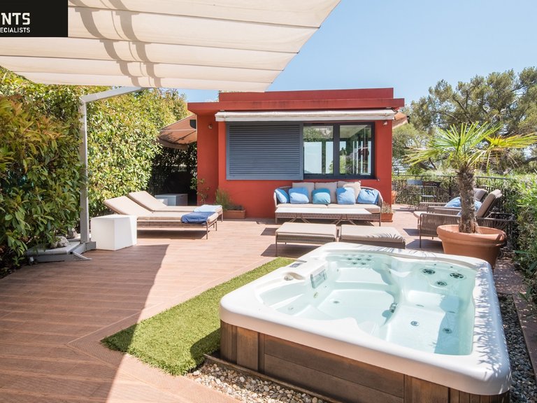 Villa for Sale in Villefranche Sur Mer, Villefranche, Cap Ferrat Area 6