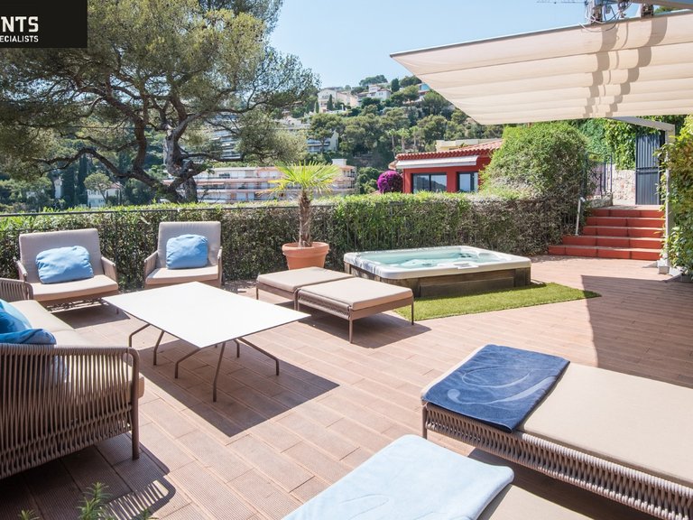 Villa for Sale in Villefranche Sur Mer, Villefranche, Cap Ferrat Area 7