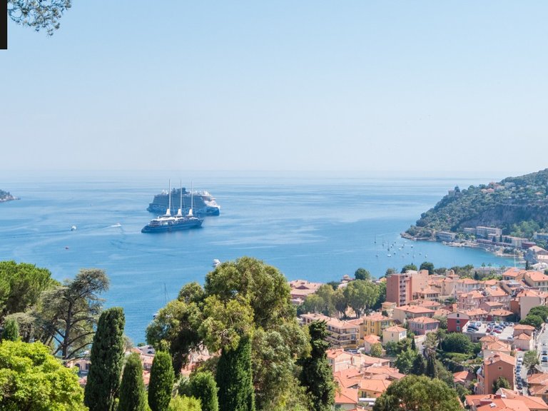 Villa for Sale in Villefranche Sur Mer, Villefranche, Cap Ferrat Area 9