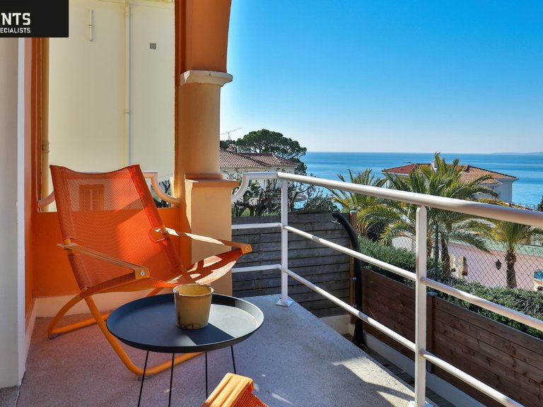 Villa for Sale in Nice - Mont Boron, Nice Area 18
