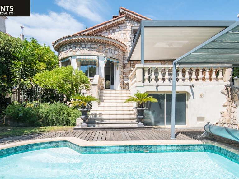 Villa for Sale in Nice, Nice Area 3