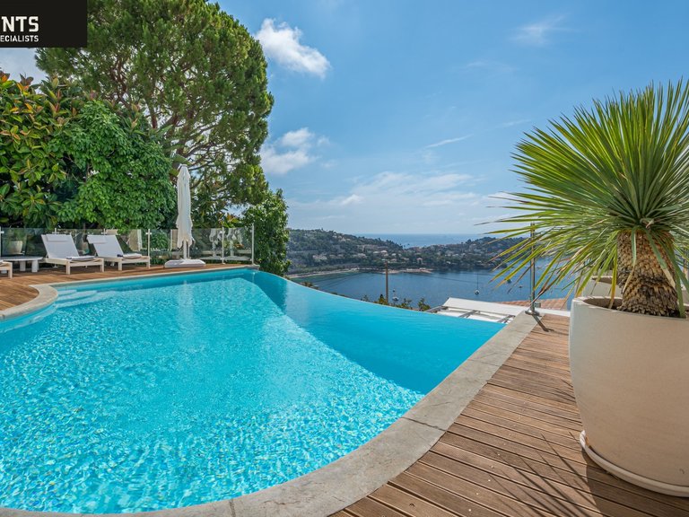 Villa for Sale in Villefranche Sur Mer, Villefranche, Cap Ferrat Area 6