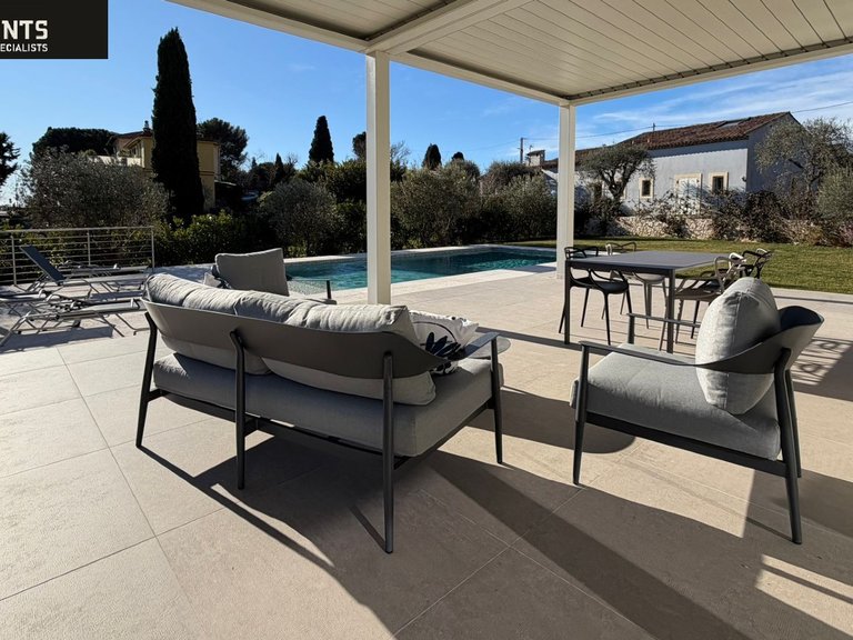 Villa for Sale in Villefranche Sur Mer, Villefranche, Cap Ferrat Area 5