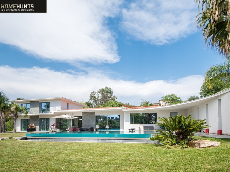 Villa for Sale in Roquefort Les Pins, Mougins, Valbonne, Grasse Area 1