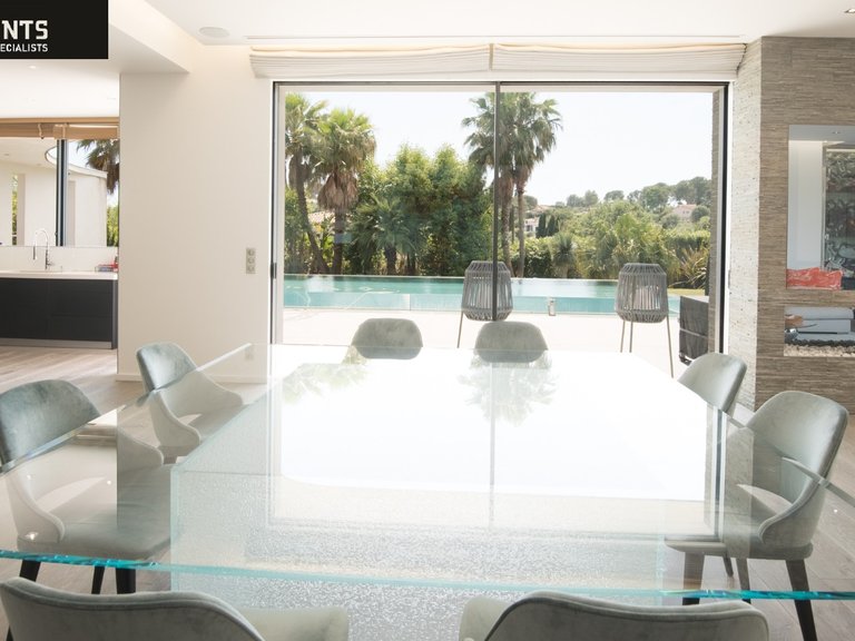 Villa for Sale in Roquefort Les Pins, Mougins, Valbonne, Grasse Area 11