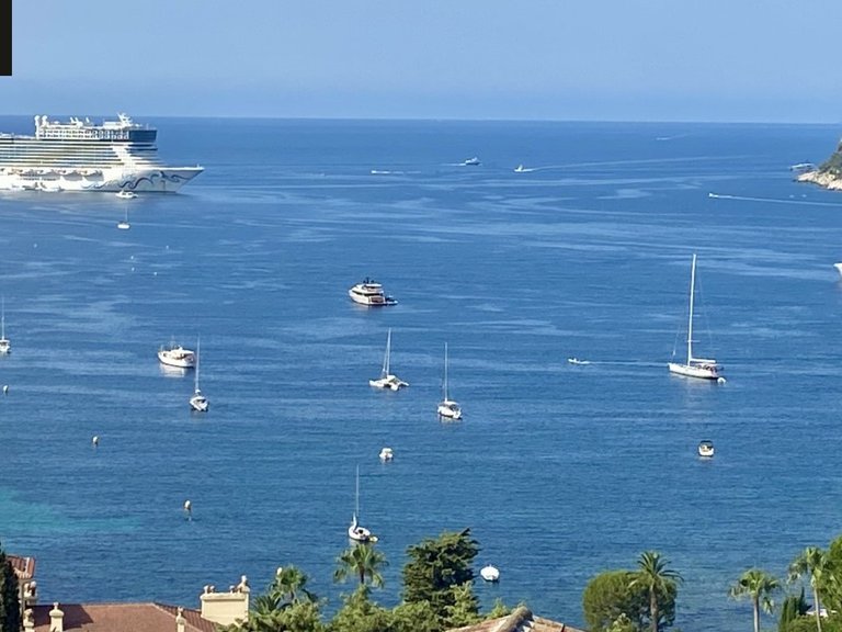 Villa for Sale in Villefranche Sur Mer, Villefranche, Cap Ferrat Area 9