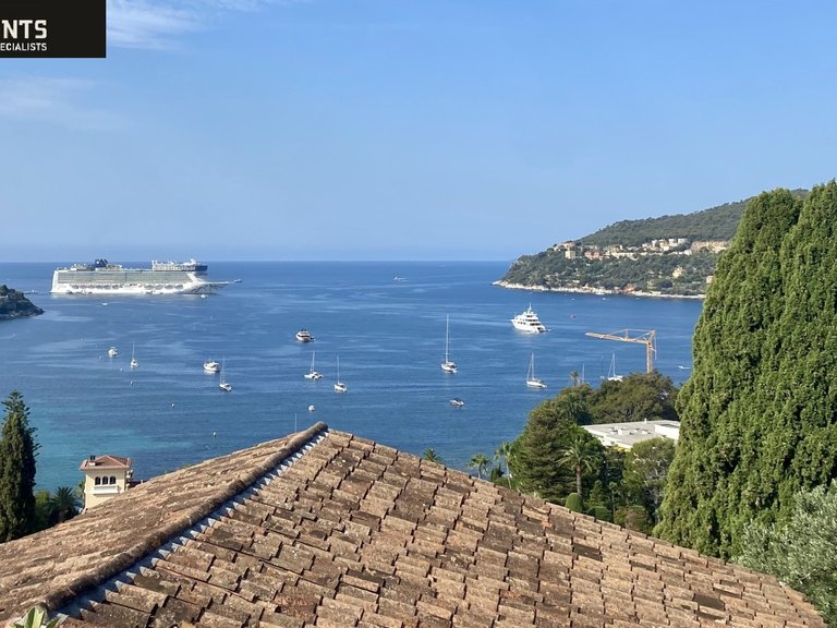 Villa for Sale in Villefranche Sur Mer, Villefranche, Cap Ferrat Area 19