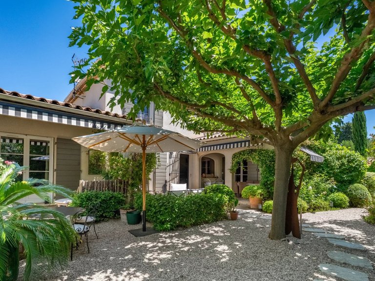Villa for Sale in Maussane Les Alpilles, Alpilles (saint Remy, Maussane, Arles) 4