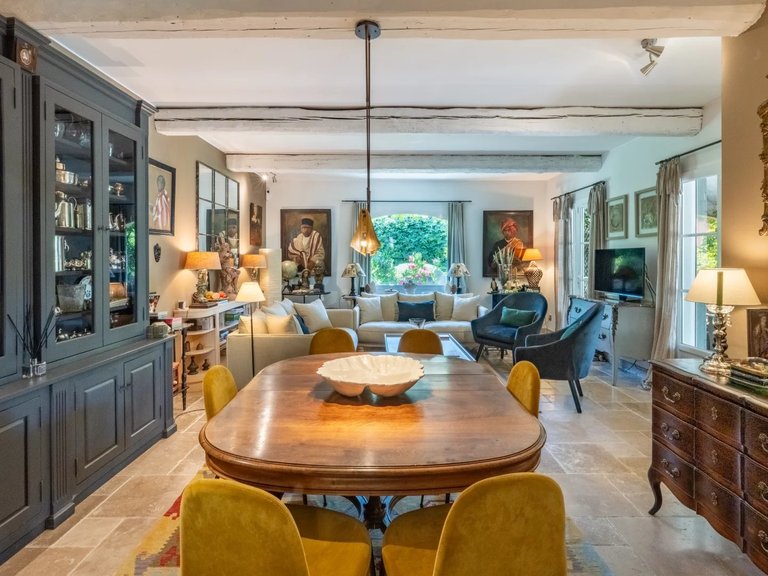 Villa for Sale in Maussane Les Alpilles, Alpilles (saint Remy, Maussane, Arles) 9