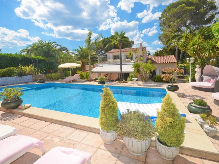 Villa for Sale in Mouans Sartoux, Mougins, Valbonne, Grasse Area 4